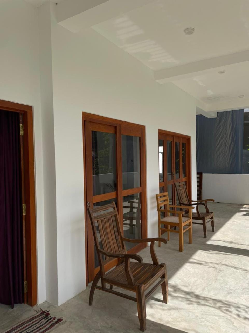 Day, Living room, Seating area
