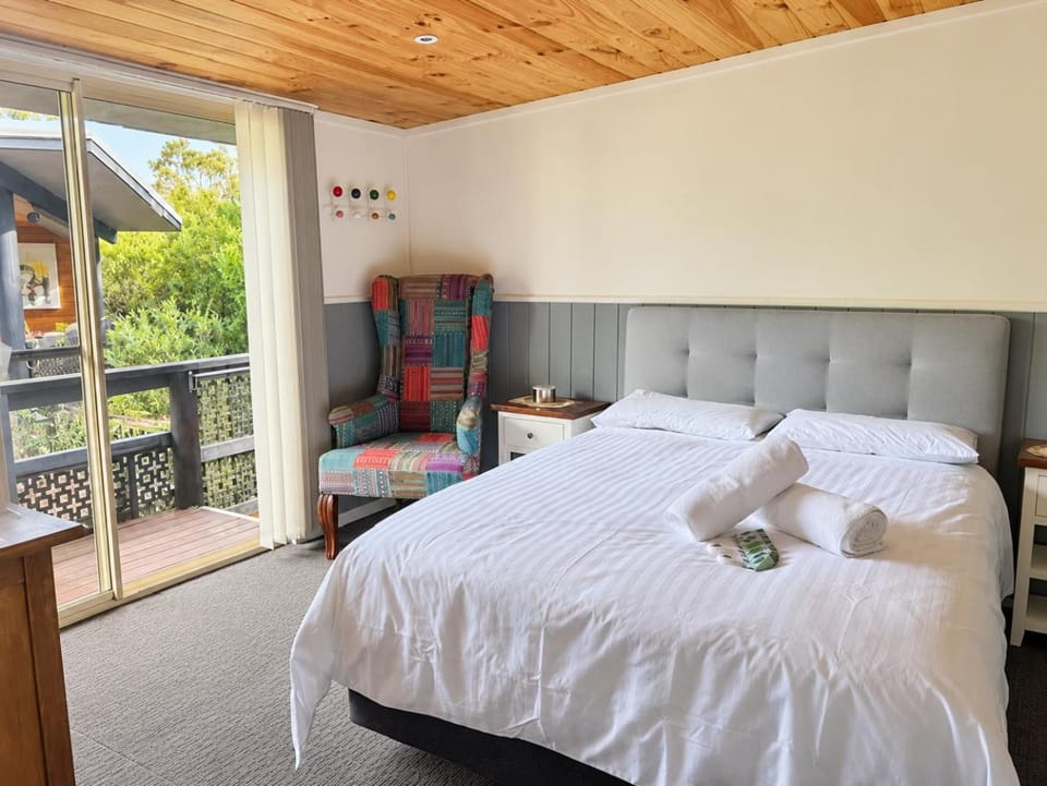 Bed, View (from property/room), Balcony/Terrace, Bedroom, towels