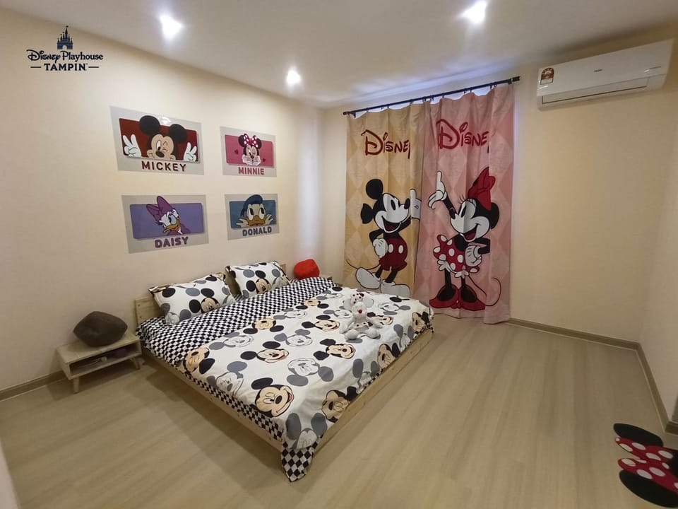 Bed, Photo of the whole room, Bedroom, air conditioner