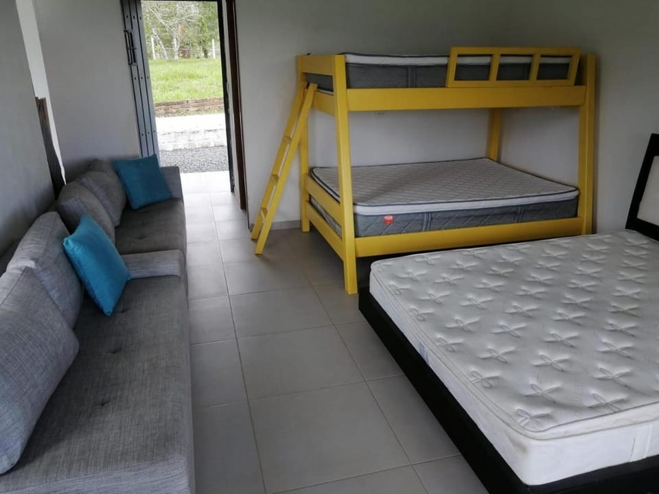 Finca el mirador el Carmen Campground/ 
RV Resort in Valle del Cauca