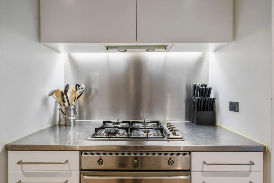 Kitchen or kitchenette, stove