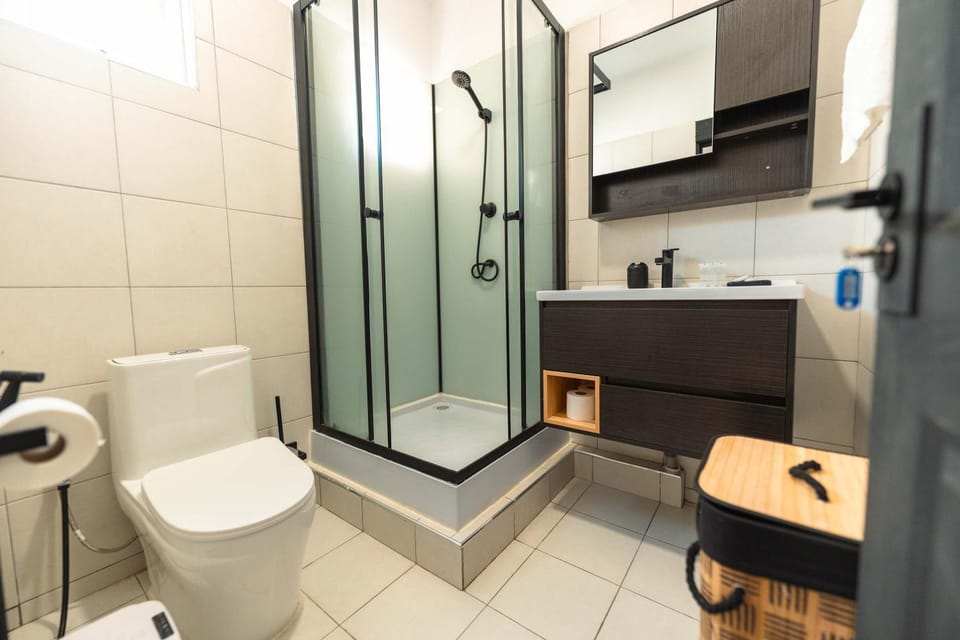 3 Villas Complex with Pool, Up to 18 Guests - LBC House in Flic en Flac