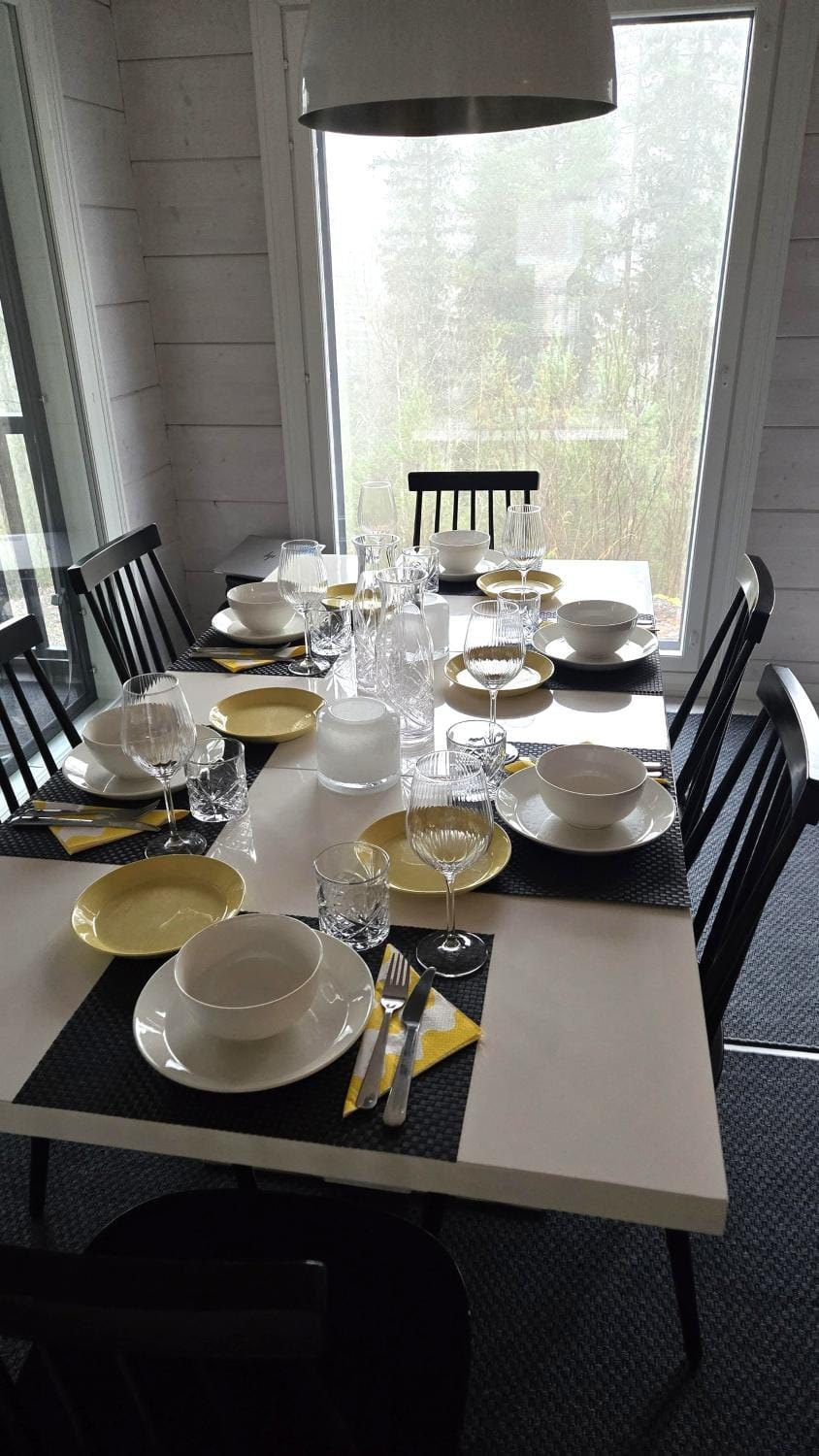 Dining area, Meals, Dinner, Drinks