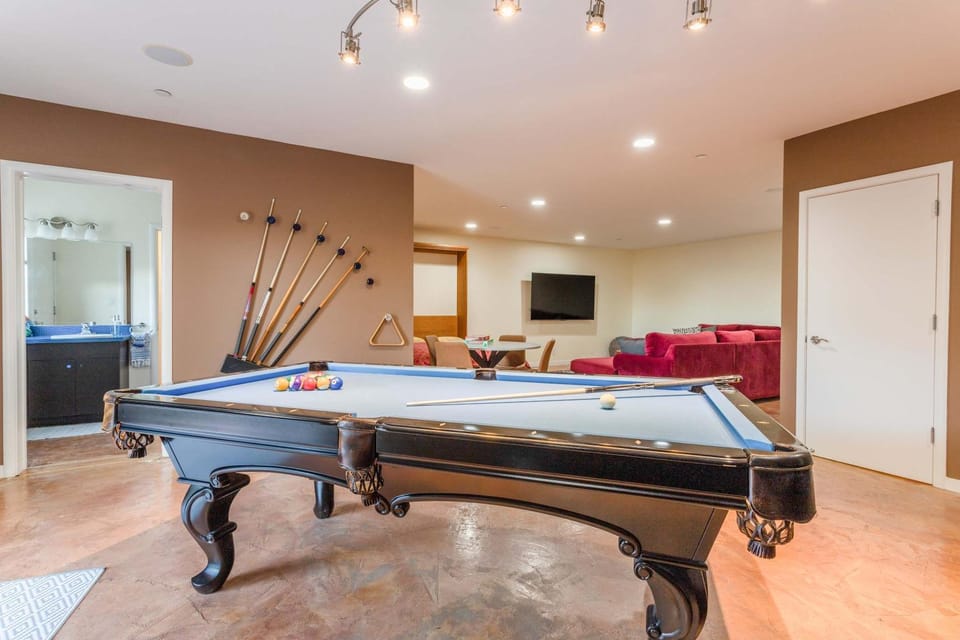 5 Acre Villa Retreat with Vineyard Pool Spa & Amazing Views of Sonoma County Villa in Sonoma County