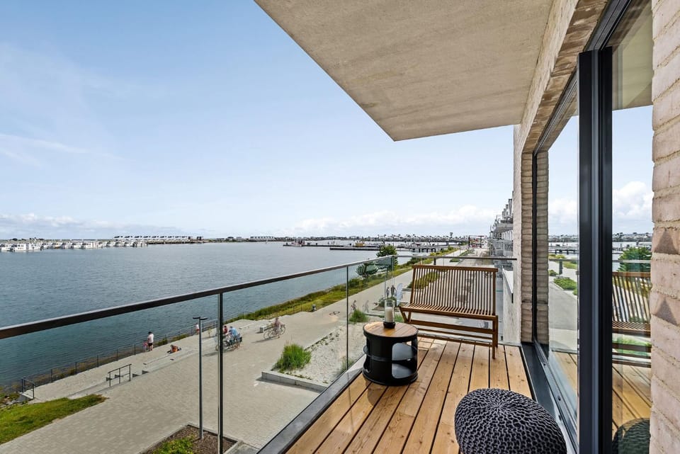 View (from property/room), Seating area, Lake view