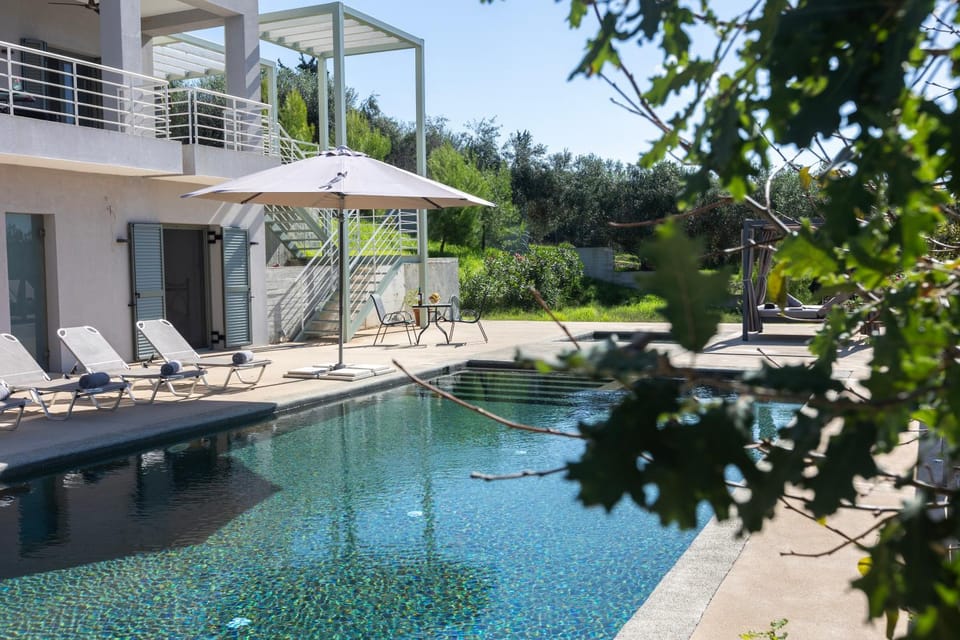 Property building, Natural landscape, Garden, Pool view, Swimming pool, sunbed