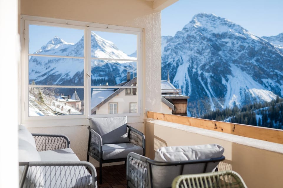 Winter, Seating area, Mountain view