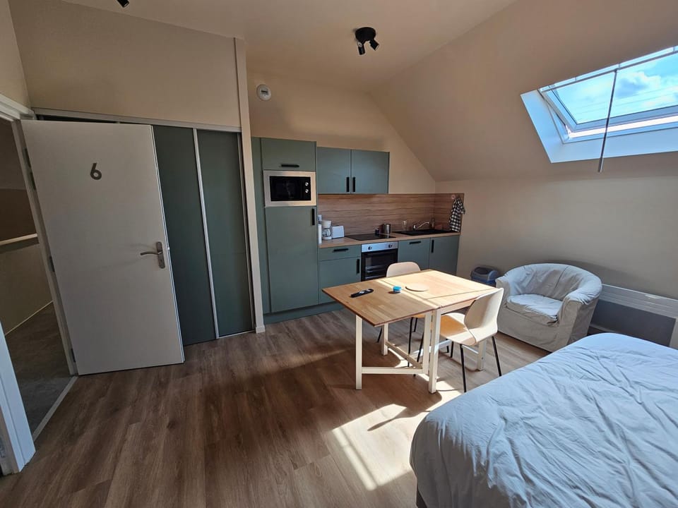 Kitchen or kitchenette, Photo of the whole room