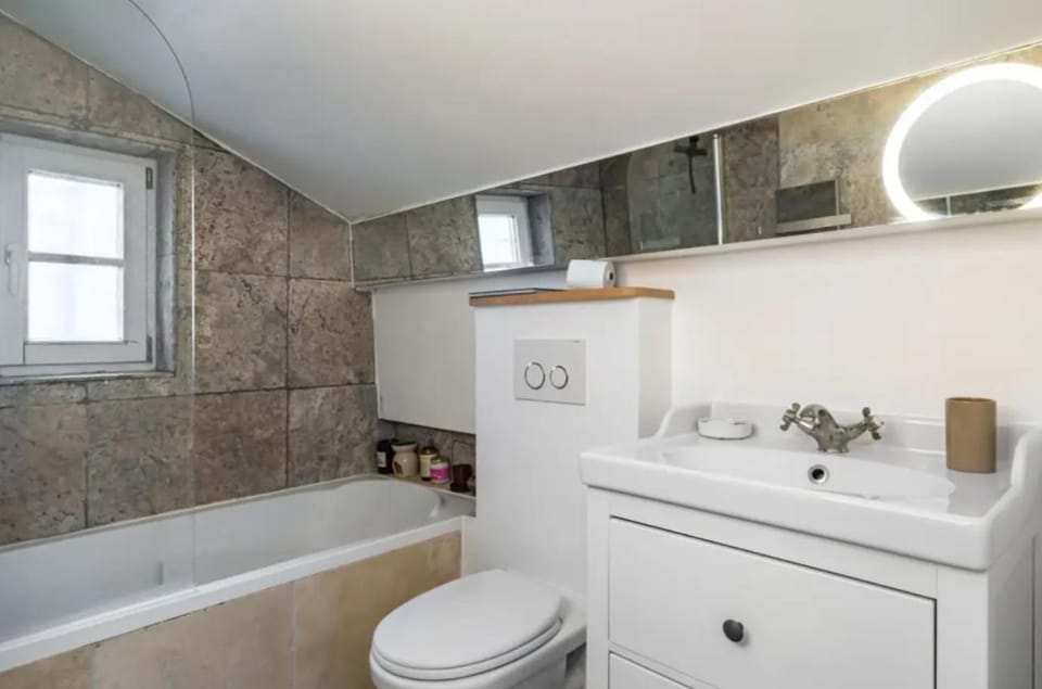 Toilet, Bathroom, Bath