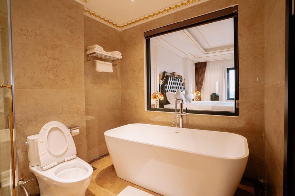 Toilet, Bathroom, Bath, towels