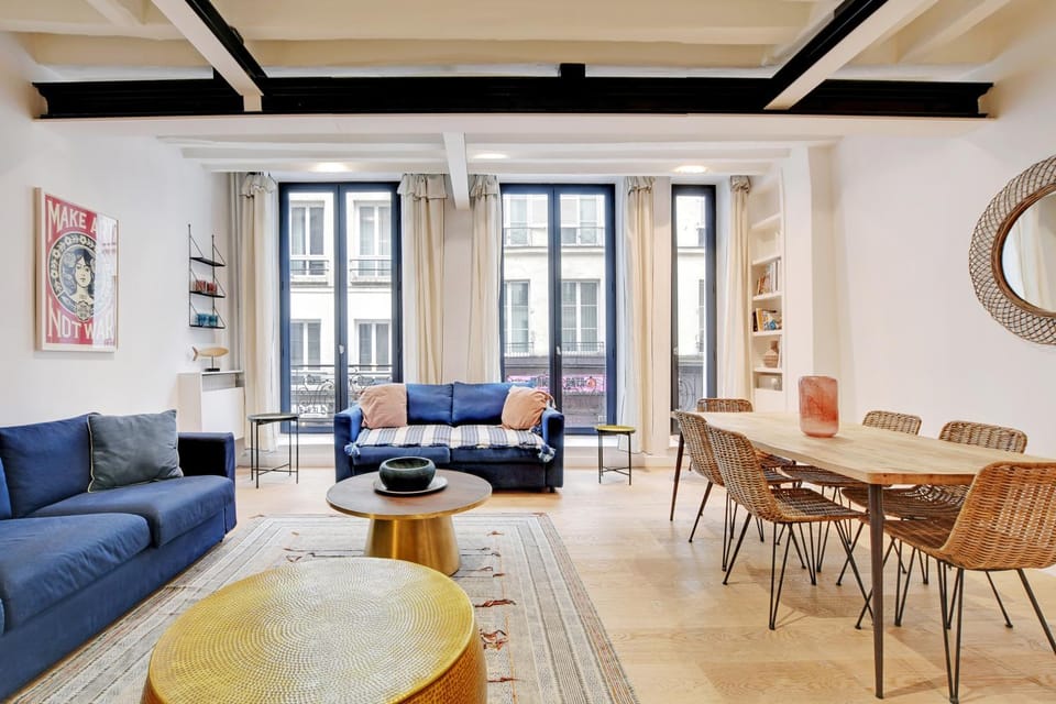 Living room, Seating area, Dining area