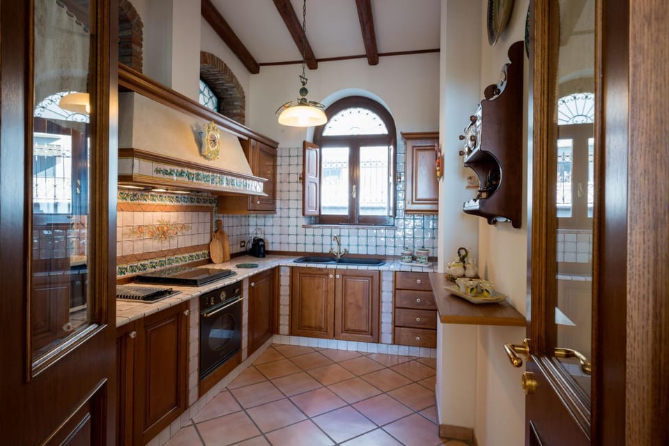 Kitchen or kitchenette, oven, stove