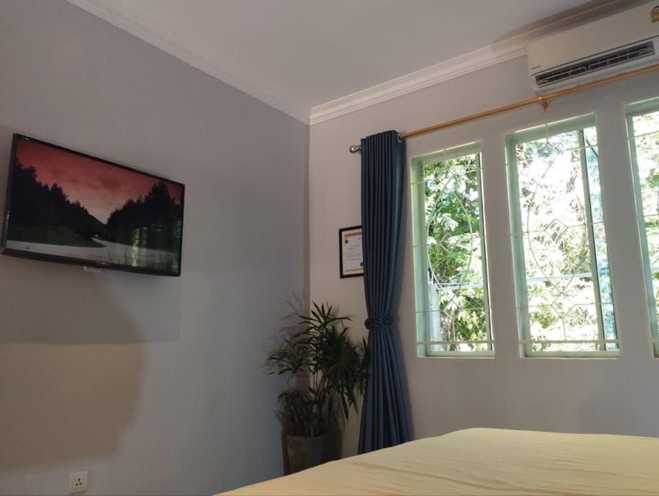 TV and multimedia, Bedroom, air conditioner