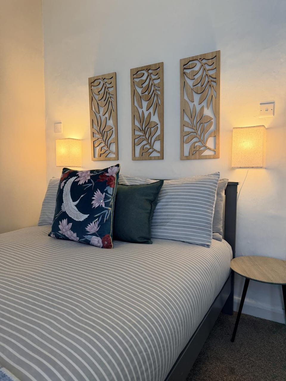 Bed, Decorative detail, Bedroom