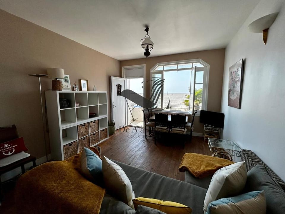 Villa Océan- Vue imprenable sur la côte Atlantique House in Fouras