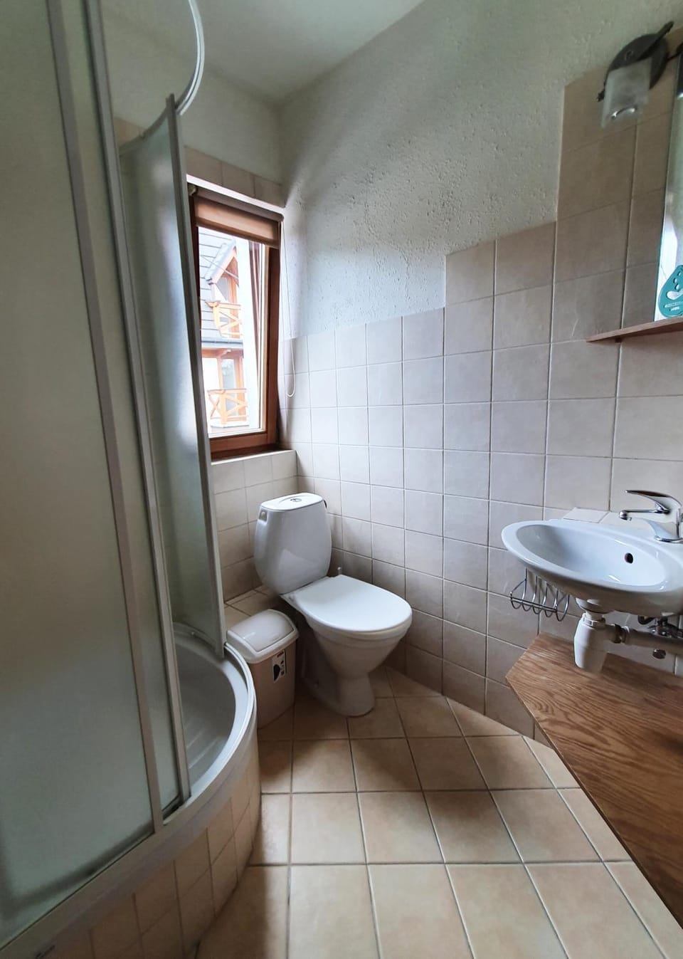 Shower, Toilet, Bathroom