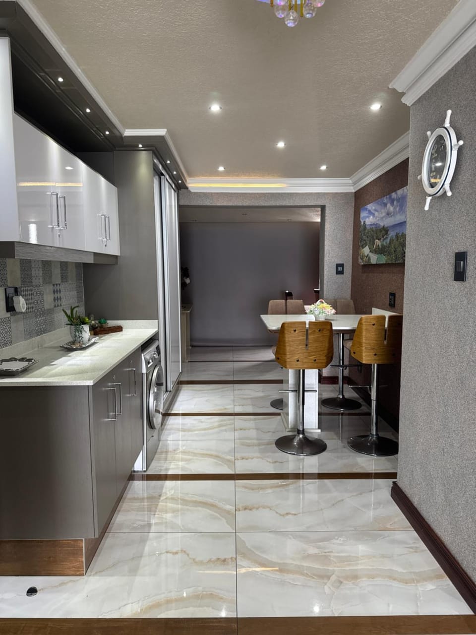 Kitchen or kitchenette