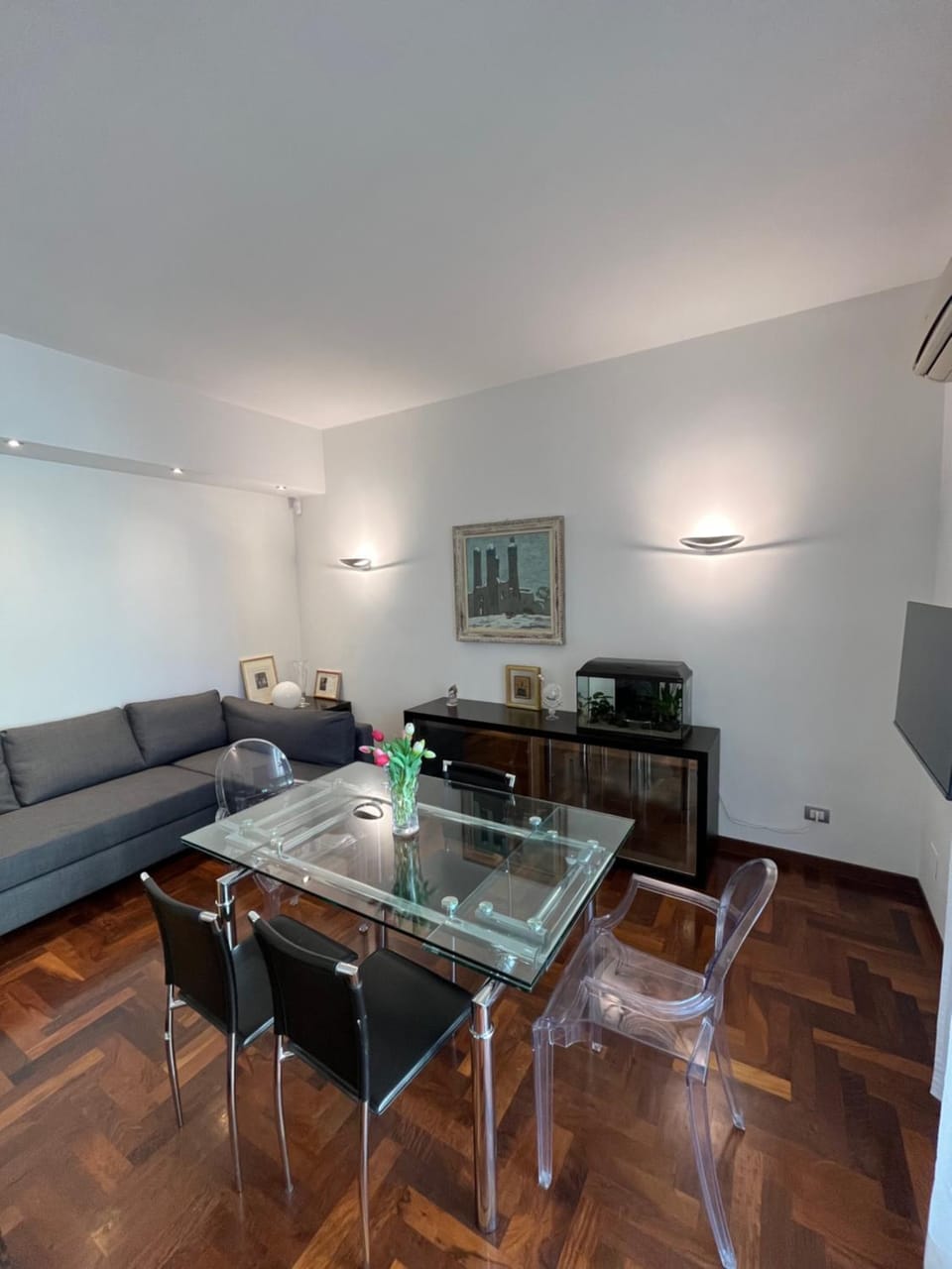 Living room, Seating area, Dining area