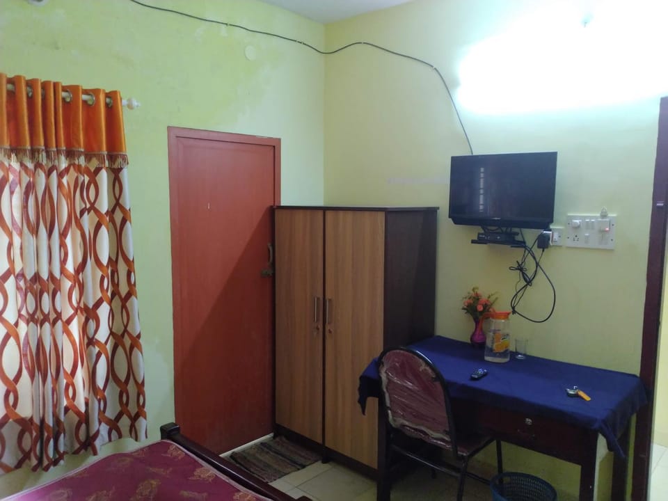 Anju home for Tourists Hotel in Thiruvananthapuram