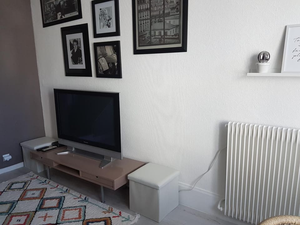 TV and multimedia, Living room
