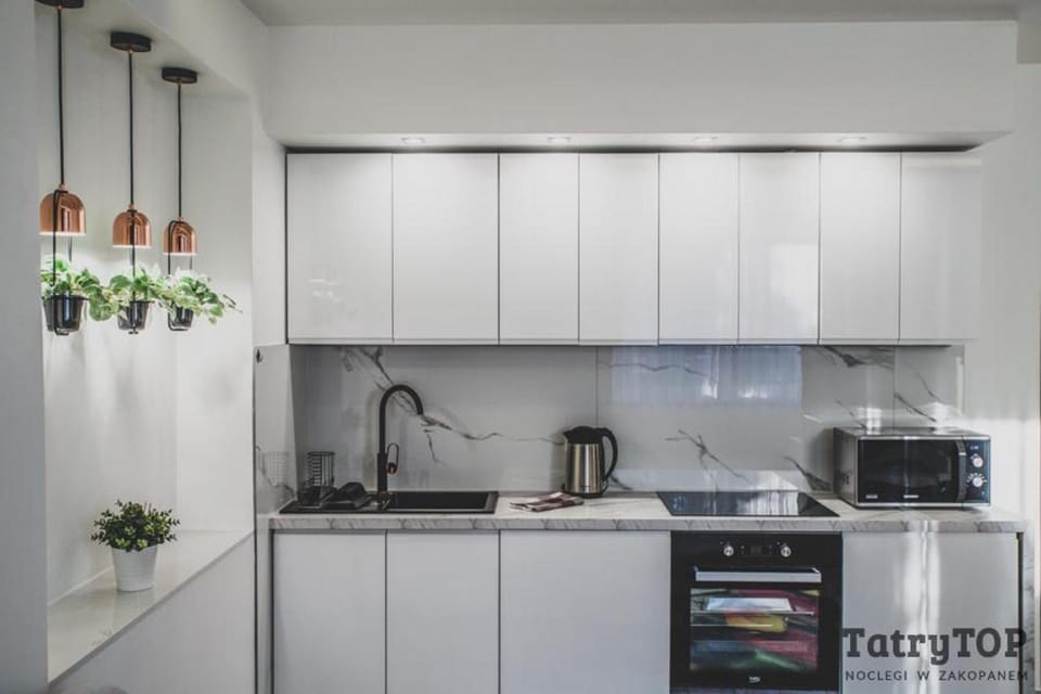 Coffee/tea facilities, Kitchen or kitchenette