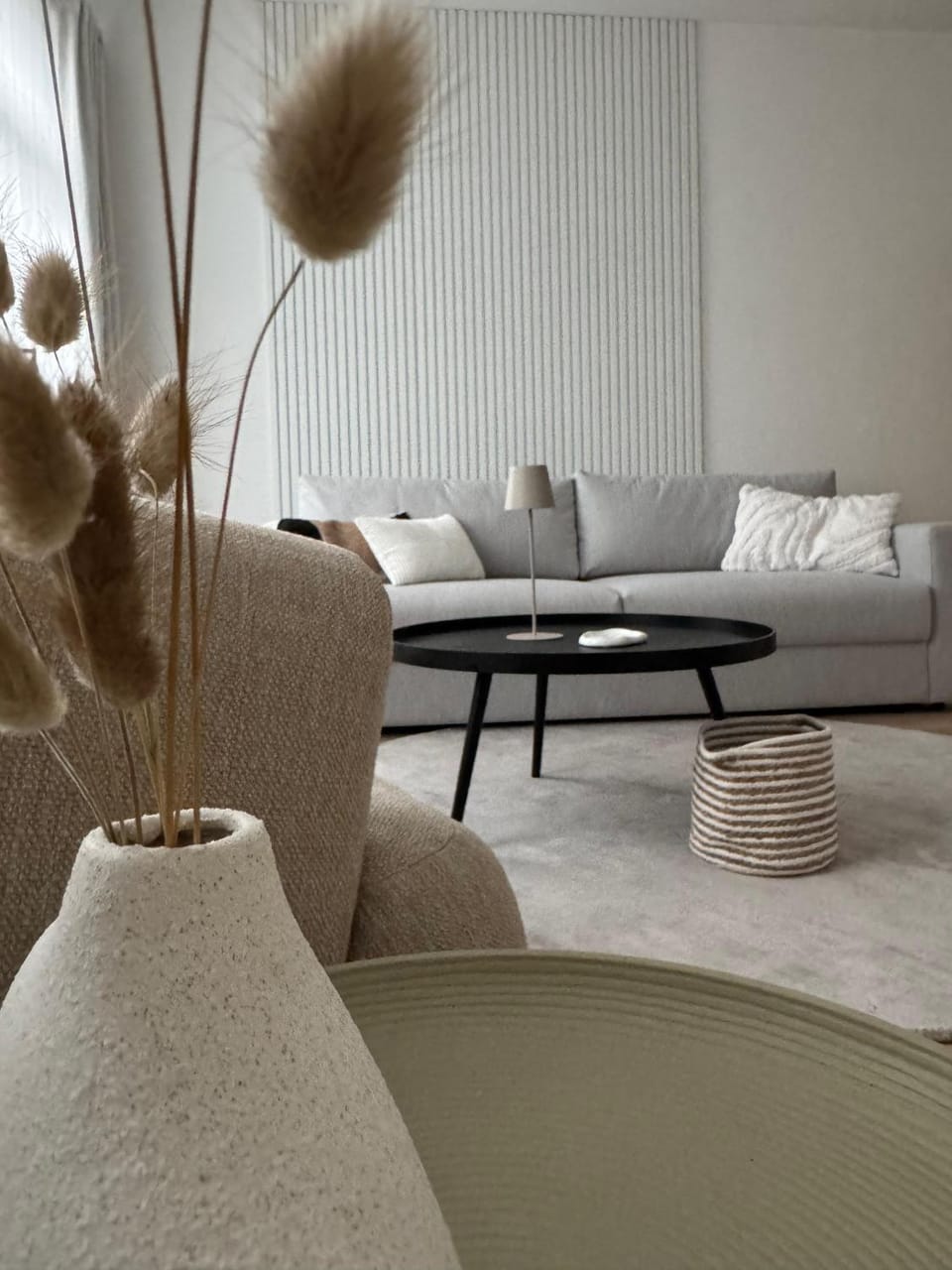 Living room, Photo of the whole room