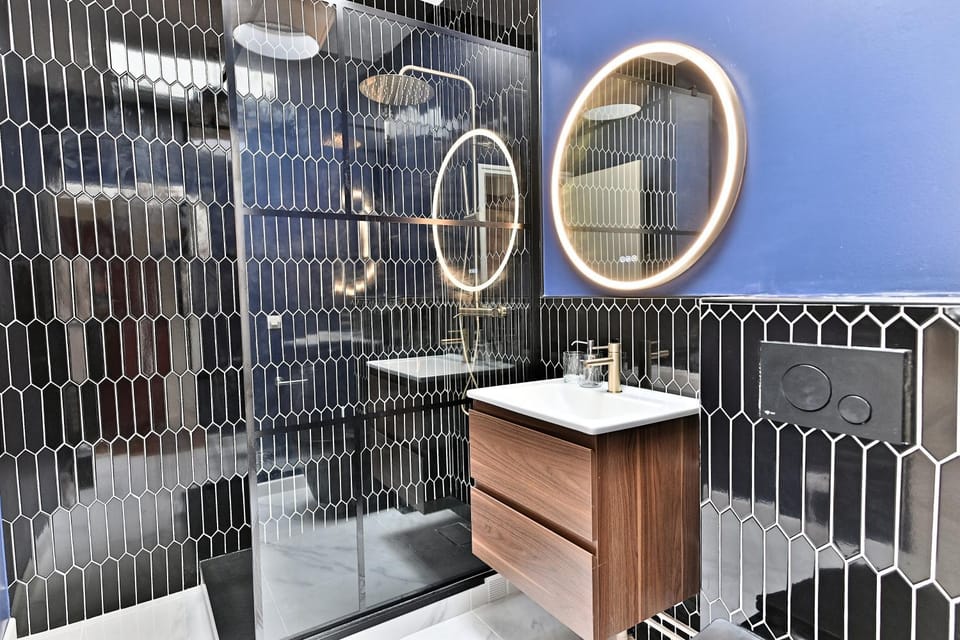 Shower, Bathroom