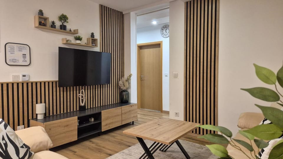 Communal lounge/ TV room, TV and multimedia