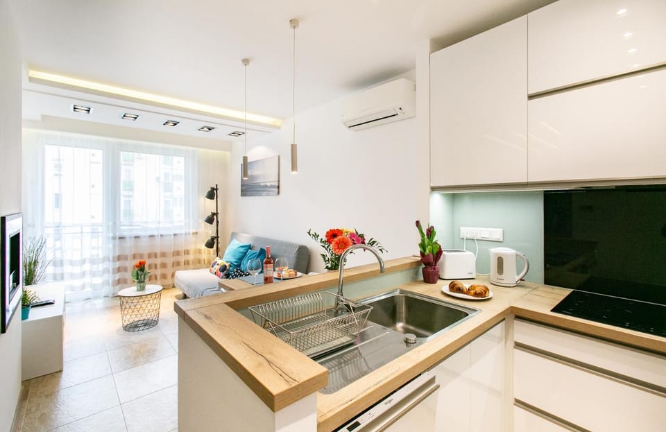 Kitchen or kitchenette, stove