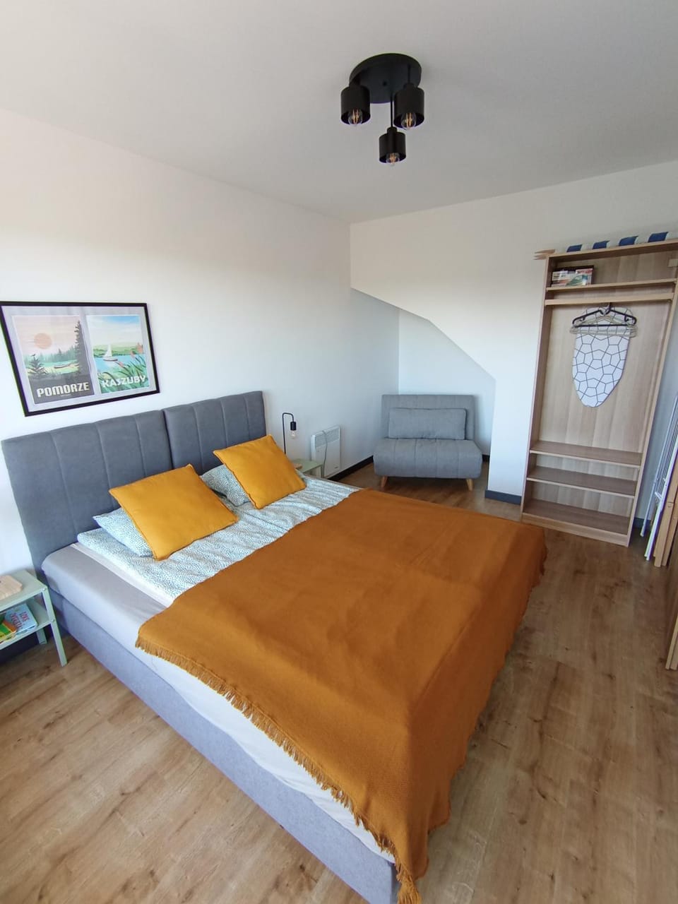 Bed, Photo of the whole room, Bedroom, wardrobe