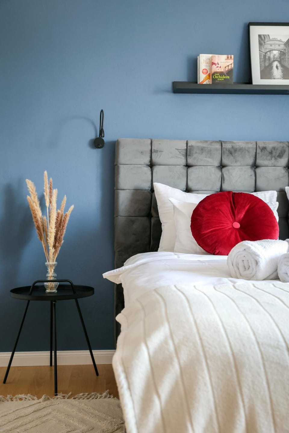 Living room, Bedroom