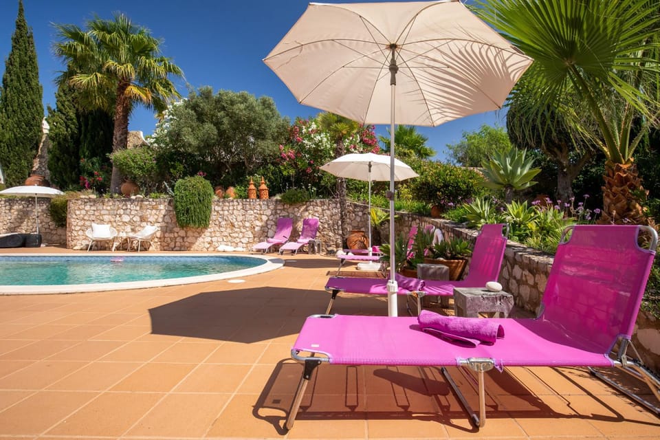 804 Quinta Felicidade Villa in Luz