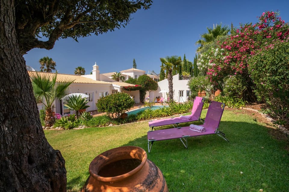 804 Quinta Felicidade Villa in Luz