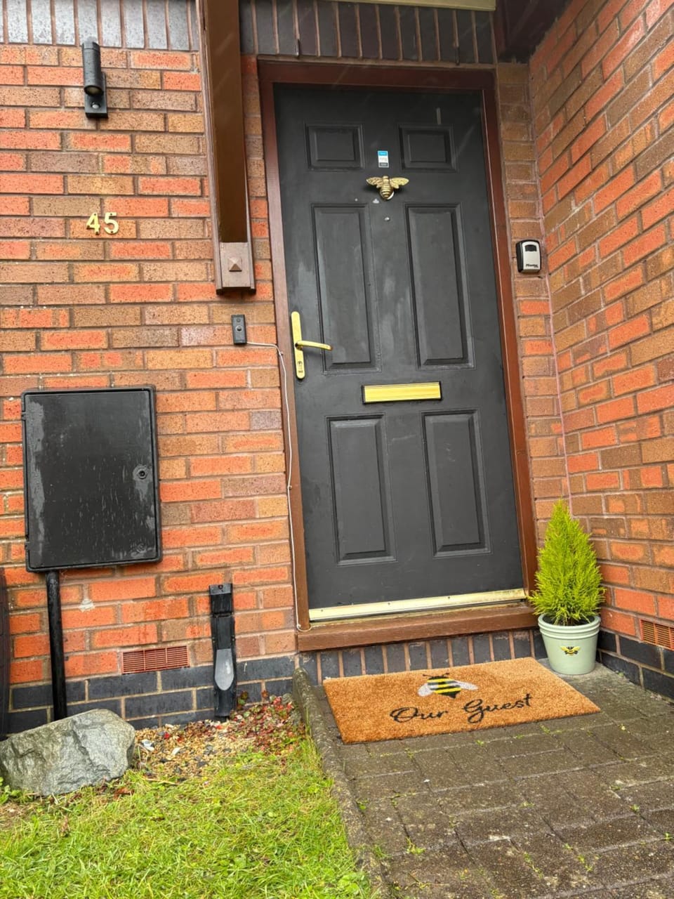 Lovely Holiday Home to explore beautiful West Wales House in Carmarthen