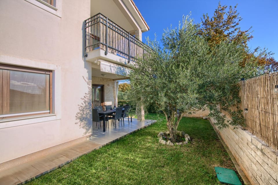 Garden, Garden