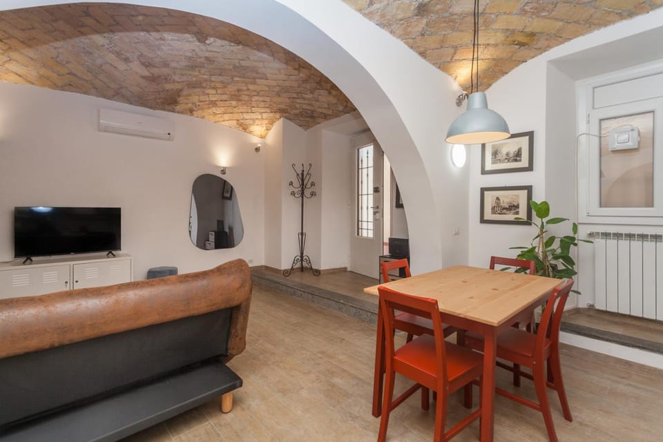 Natale 12 Apartment in Rome