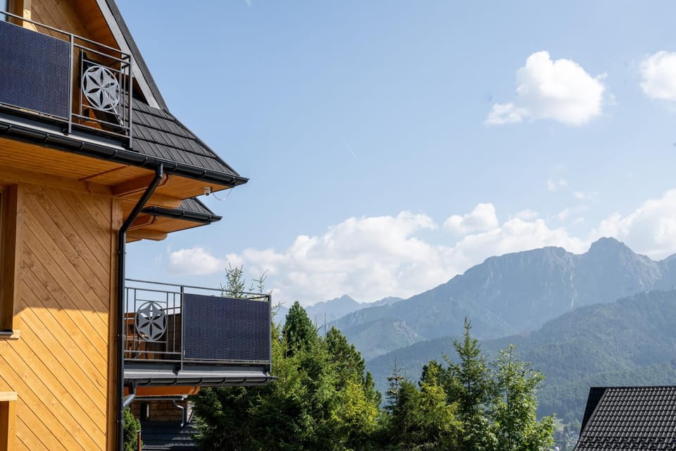 Property building, Day, Natural landscape, View (from property/room), Balcony/Terrace, Mountain view