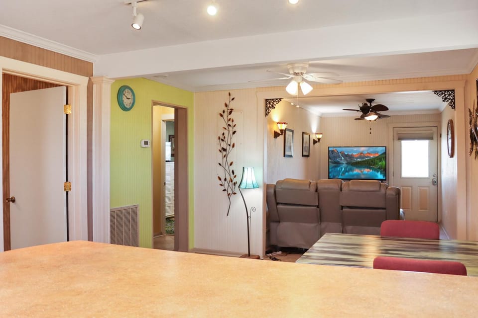Off The Hook by Pristine Properties Vacation Rentals House in Florida