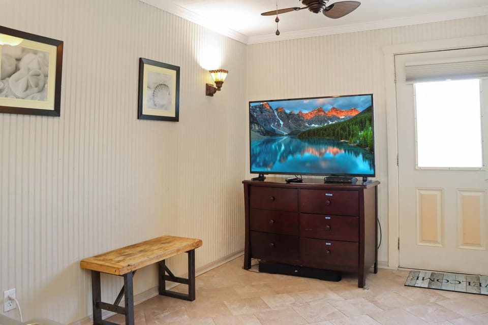 Off The Hook by Pristine Properties Vacation Rentals House in Florida