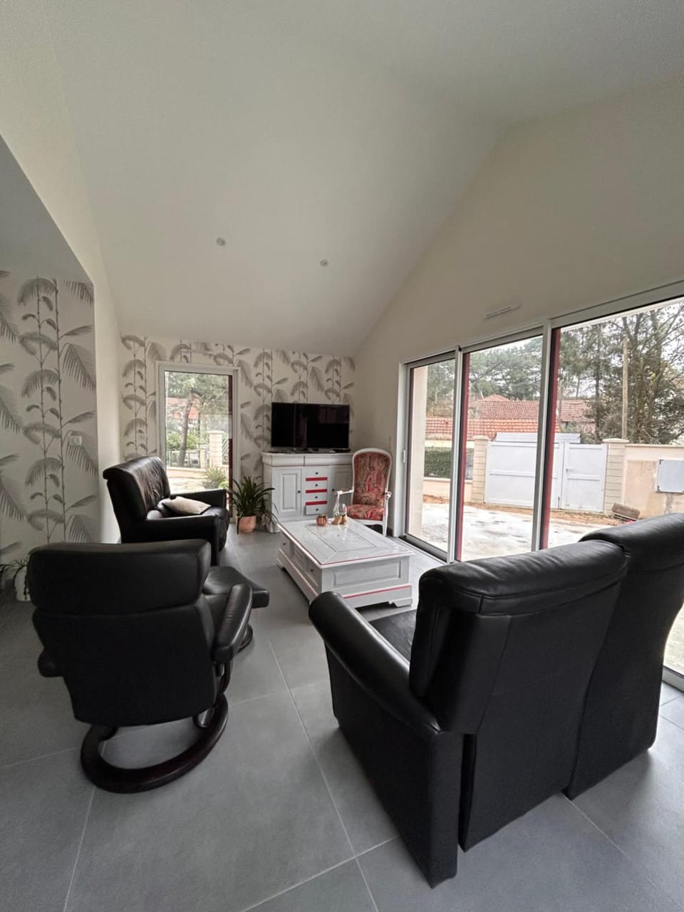 TV and multimedia, Living room