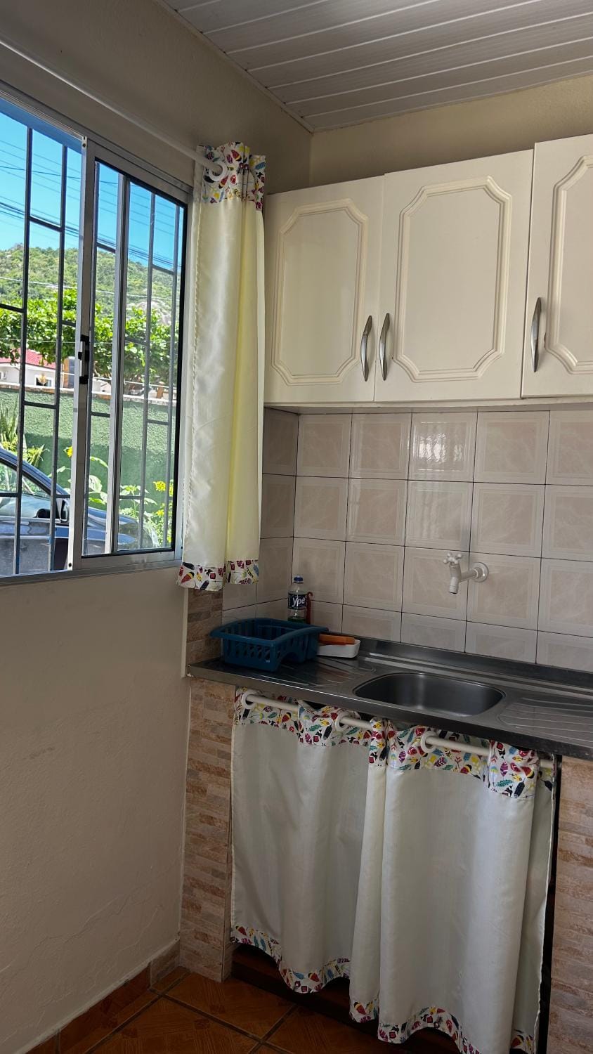 Kitnet 1 - Caminhos da Joaquina Bed and Breakfast in Florianopolis