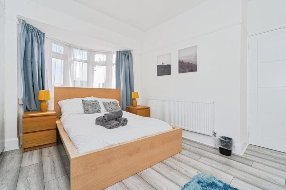 EEJs Stylish 3 Bedroom House - Greenwich House in London Borough of Lewisham