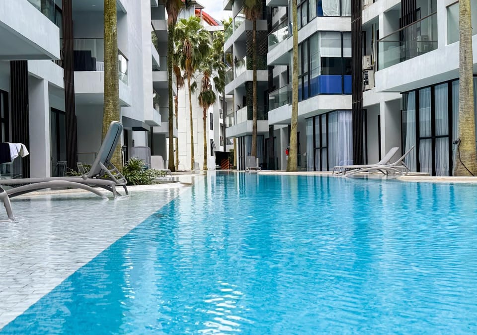 Pool view, Swimming pool, Swimming pool