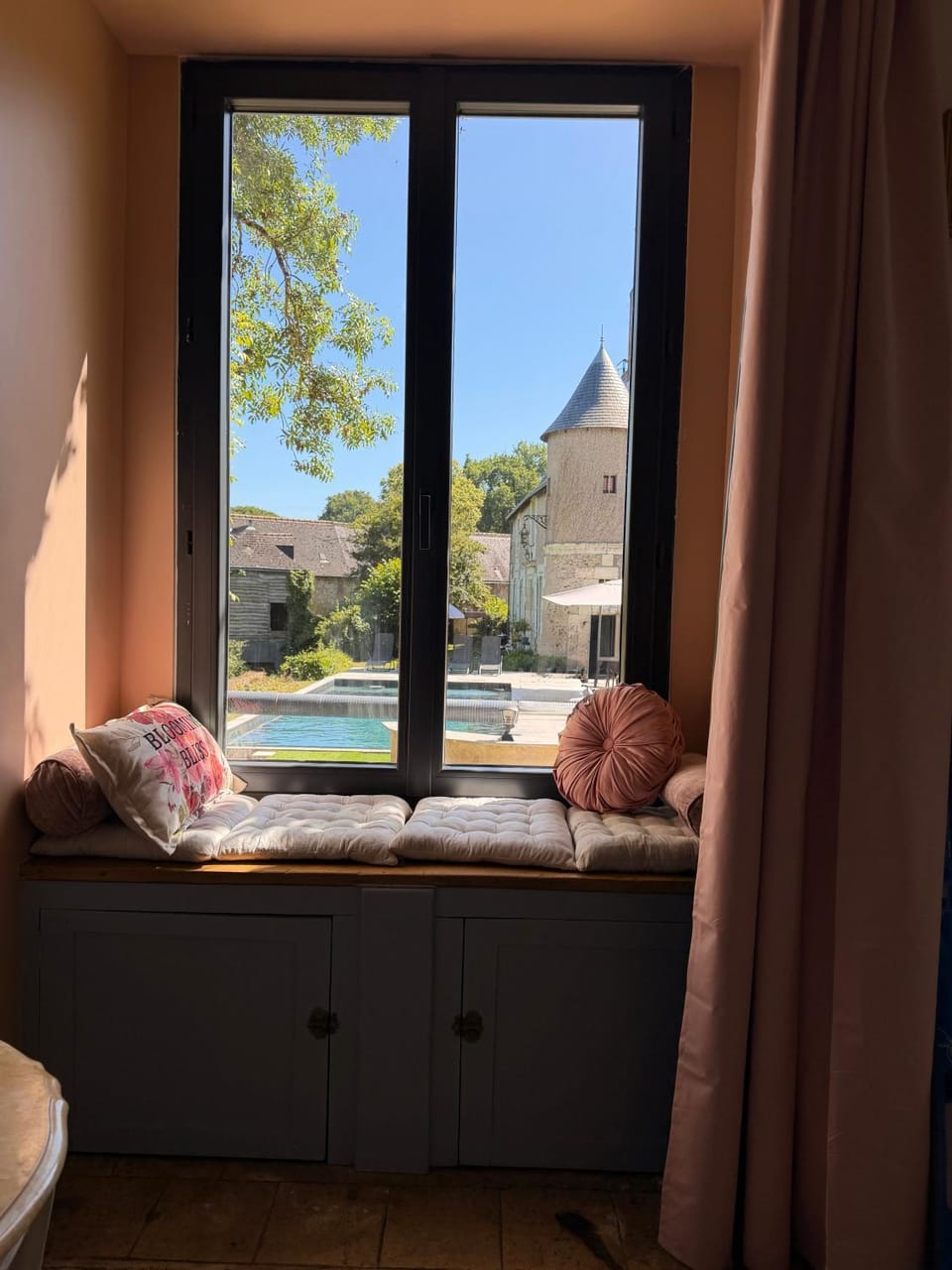 Living room, Seating area, Pool view, Swimming pool
