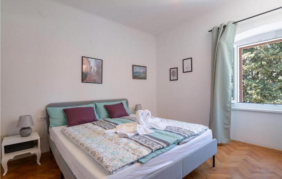Old PLace Apartment in Pula