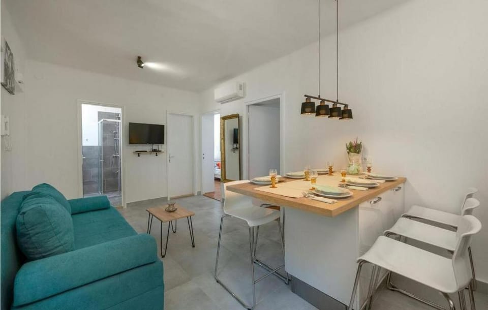 Old PLace Apartment in Pula