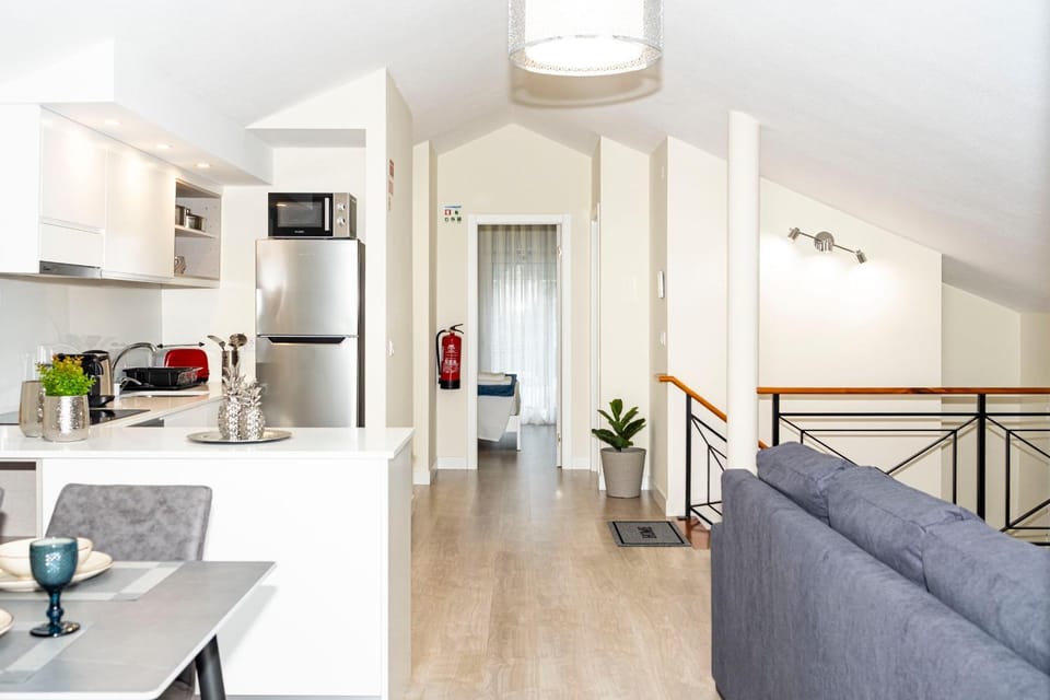 Kitchen or kitchenette, Living room, Seating area, oven, stove