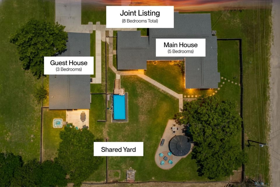 8b 4b nearby pool Blanco wine trail town sq House in Blanco