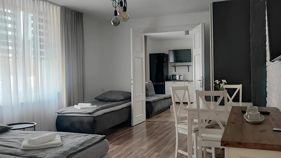Communal lounge/ TV room, Living room, Bedroom, kitchen