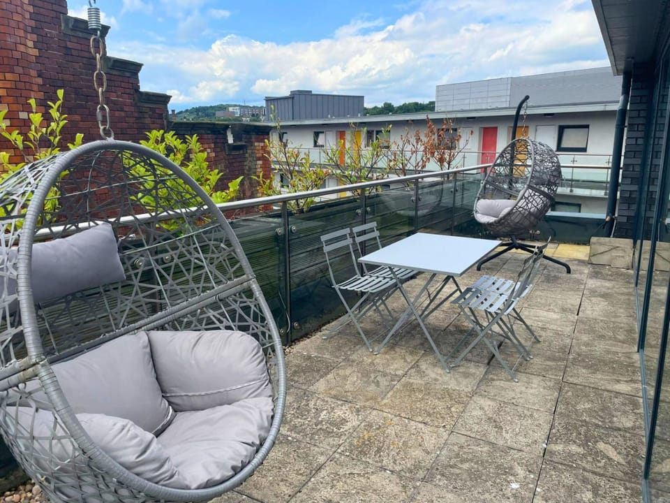 Patio, Balcony/Terrace